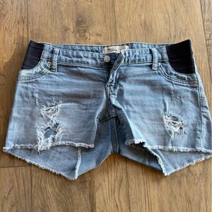 GAP Maternity Distressed Denim Shorts Light Wash Women’s Size 25